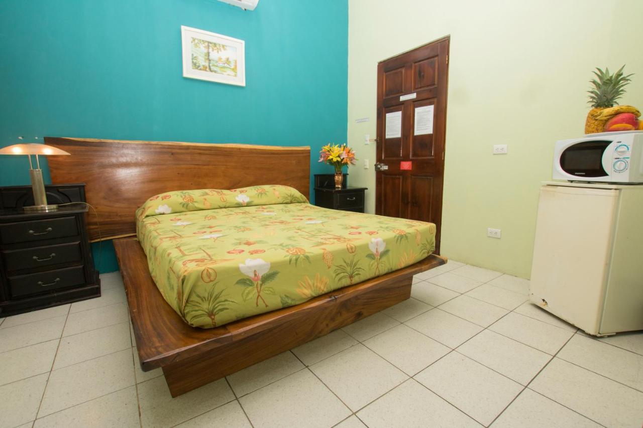 Oceanfront Hotel Verde Mar Direct Access To The Beach Manuel Antonio Εξωτερικό φωτογραφία