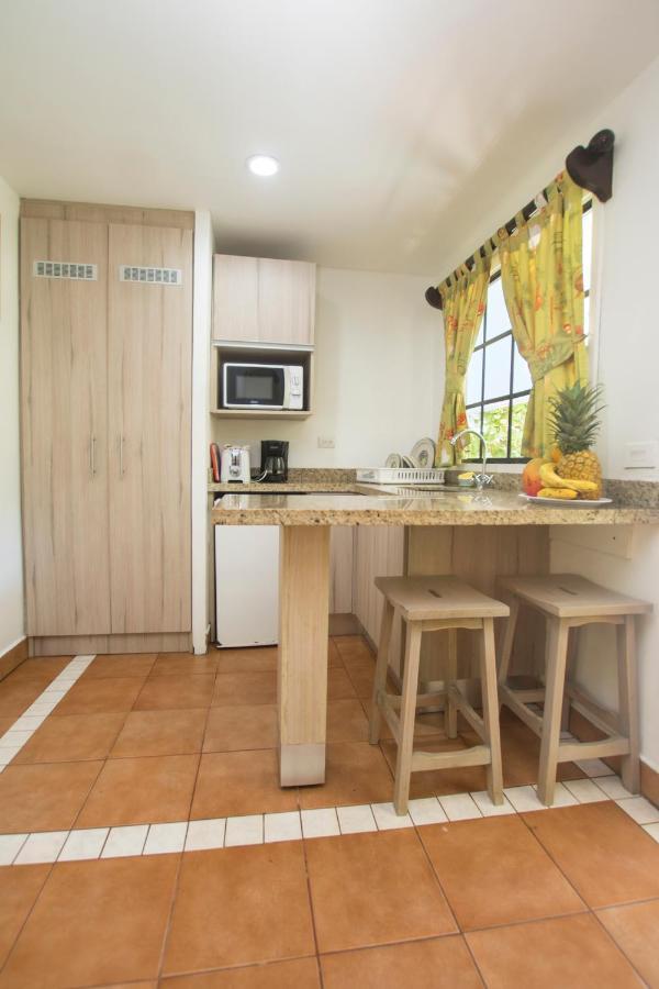 Oceanfront Hotel Verde Mar Direct Access To The Beach Manuel Antonio Εξωτερικό φωτογραφία