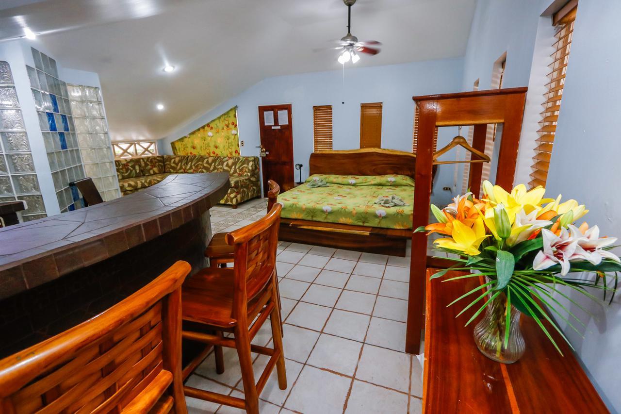Oceanfront Hotel Verde Mar Direct Access To The Beach Manuel Antonio Εξωτερικό φωτογραφία